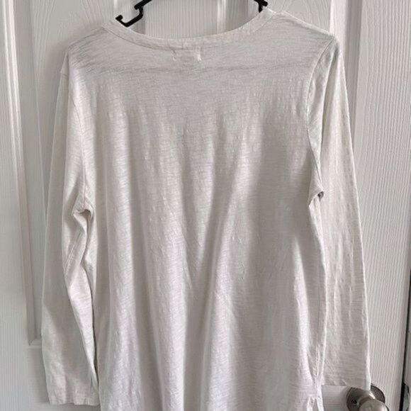 OldāNavyāwhiteĀ sailorālaceāupātop.āSizeāMedium. - Picture 3 of 4